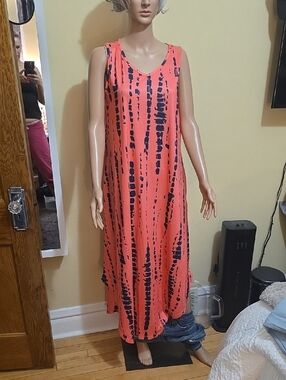 Sleeveless Coral Tie-Dye Maxi Dress
